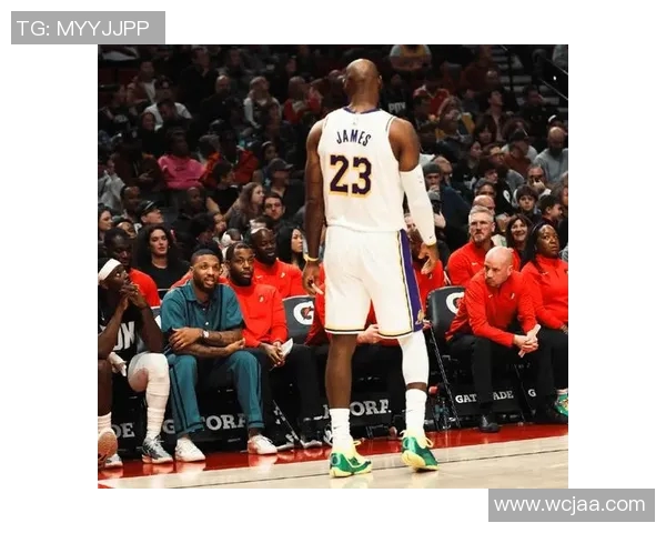 湖人横扫开拓者，晋级西部半决赛，追逐总冠军梦想